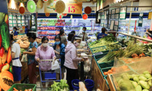 ベトナム サイゴンのスーパーマーケットは午後5時に閉店します