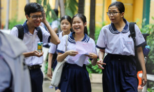 ベトナム 女子高生がファイザーワクチン接種の7日後に死亡