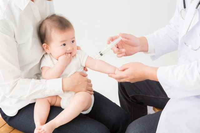 6か月から5歳の乳幼児は来春までに、COVID-19ワクチン接種の可能性