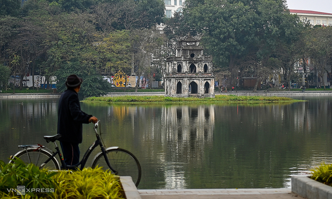 一人旅に最適な場所にベトナムのハノイをリストしています
